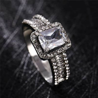 خاتم بلاكيور مربع